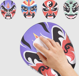 Quelles sont les différences en termes de sensation au toucher (dureté/douceur), de performances antidérapantes et de résistance à l'usure entre les différents matériaux en caoutchouc pour les tapis de souris en caoutchouc de forme spéciale ?